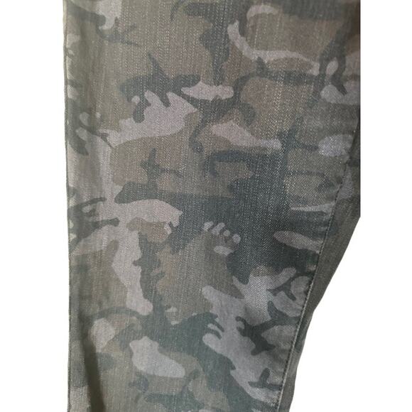 Tommy Hilfiger Blue Camo Straight Leg Denim Casual Jeans Women Sz 10 - Picture 6 of 11
